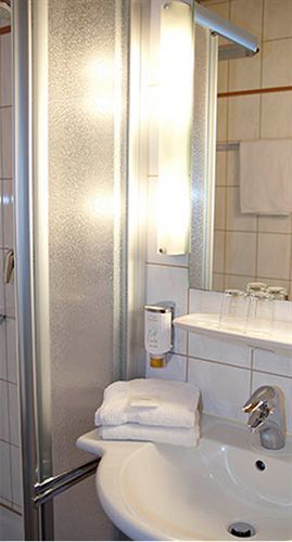 Alpina Hotel Rosenheim Extérieur photo